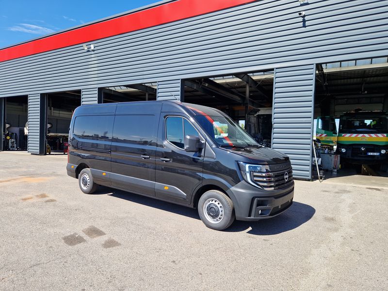 NISSAN INTERSTAR L3H2 150