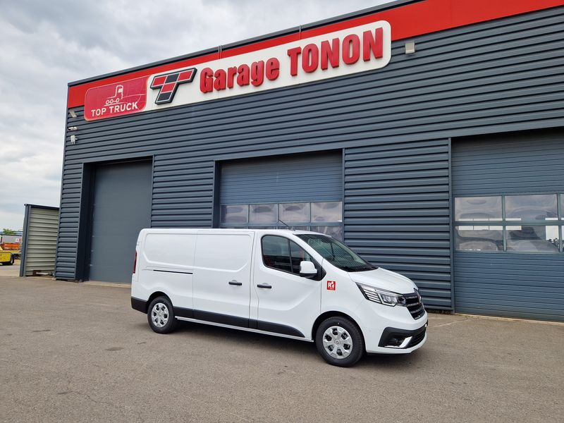 RENAULT TRAFIC L2H1 RED 150